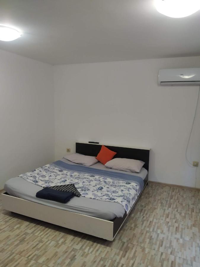 Apartament Апартамент Средна Гора Warna Zewnętrze zdjęcie